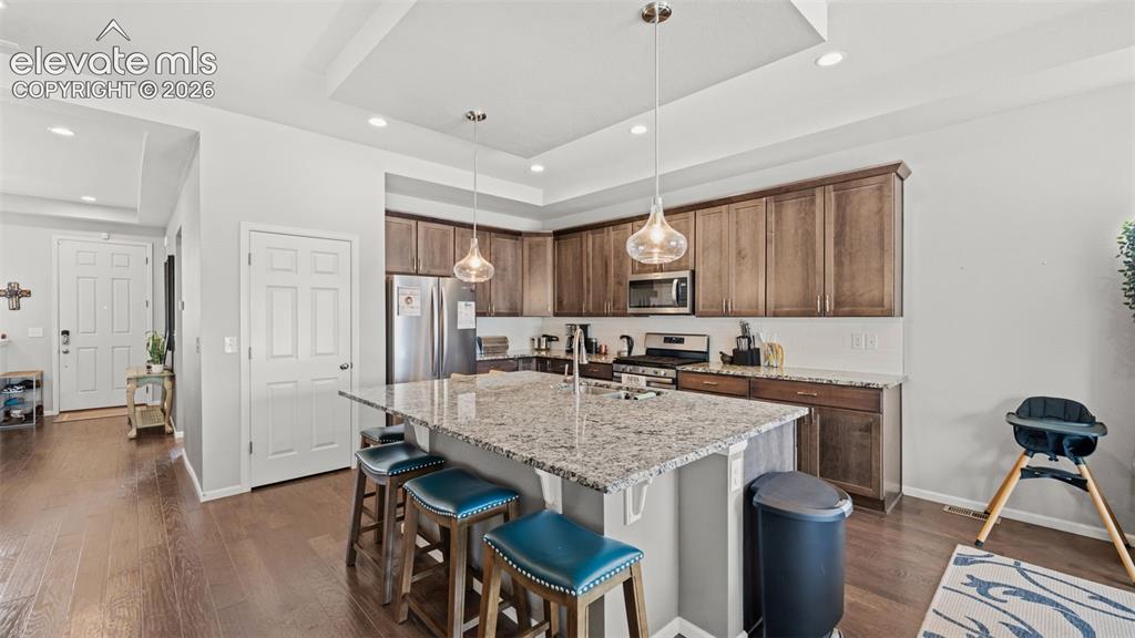 Image 10 of 34: Kitchen