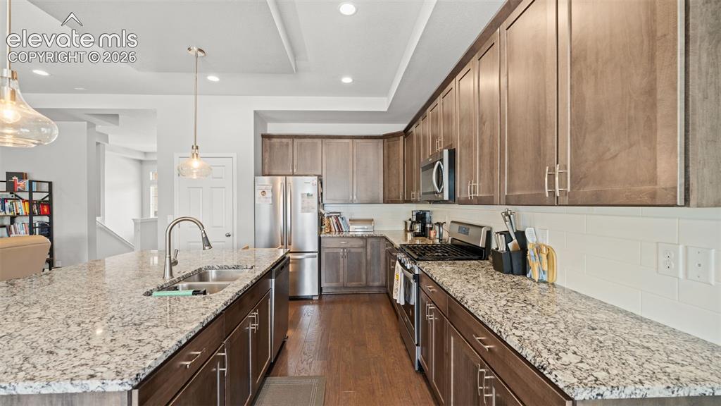 Image 11 of 34: Kitchen
