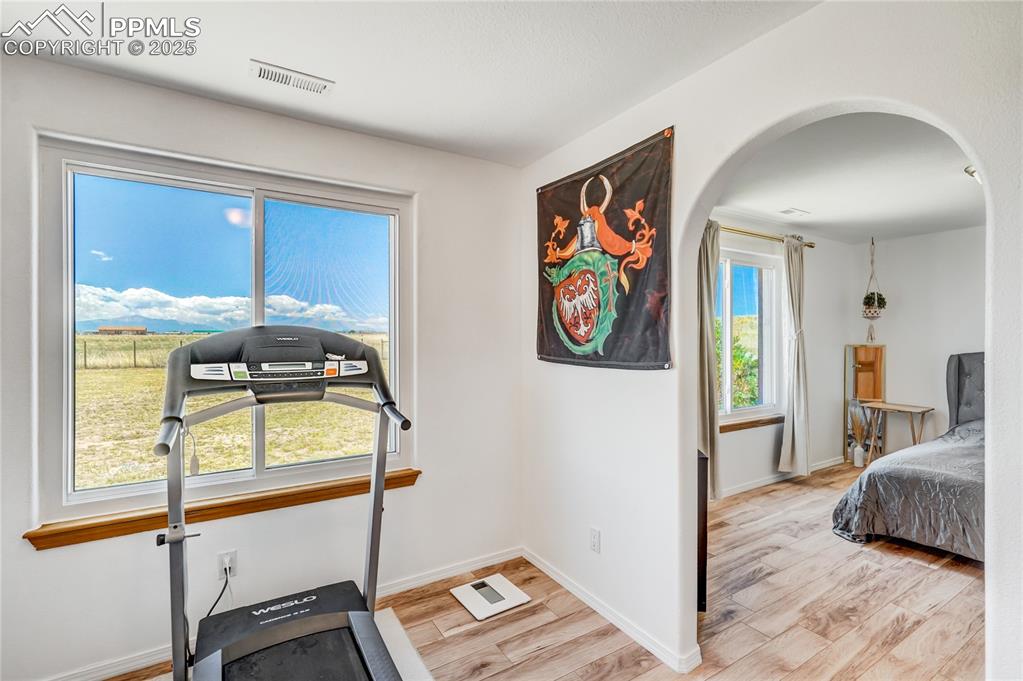 Image 25 of 43: Bedroom