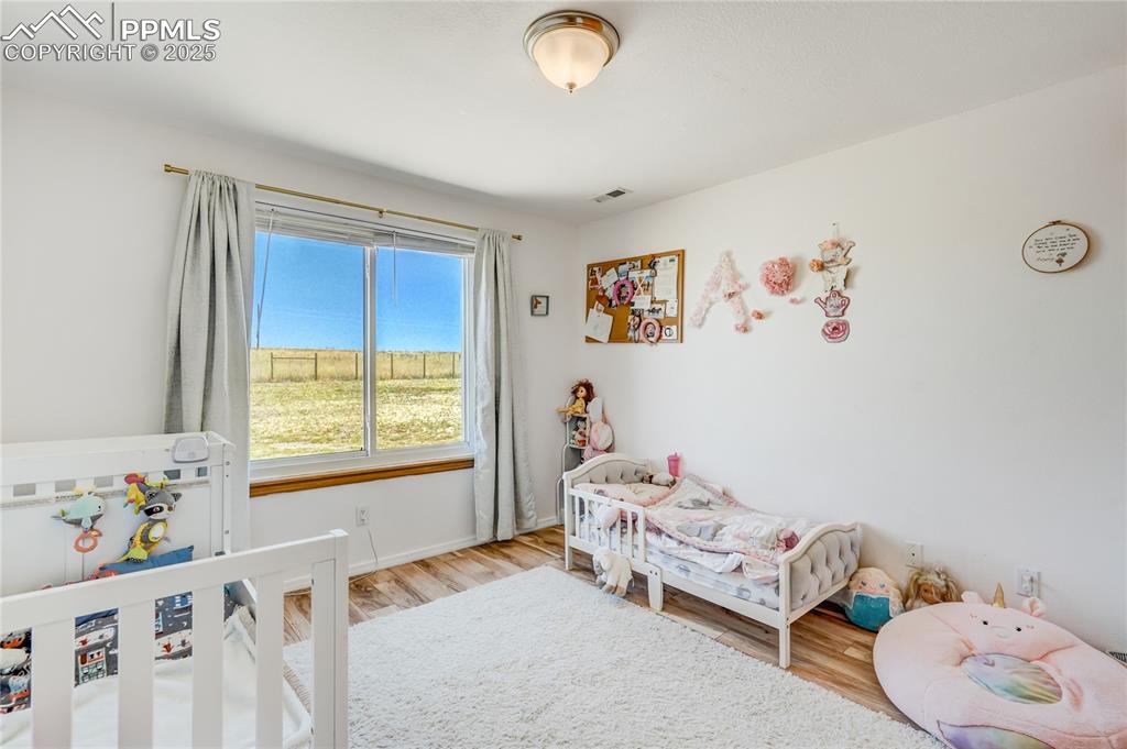 Image 29 of 43: Bedroom