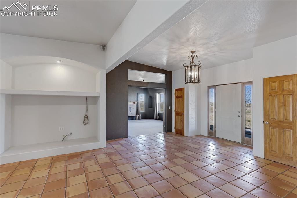 Image 4 of 49: Entry