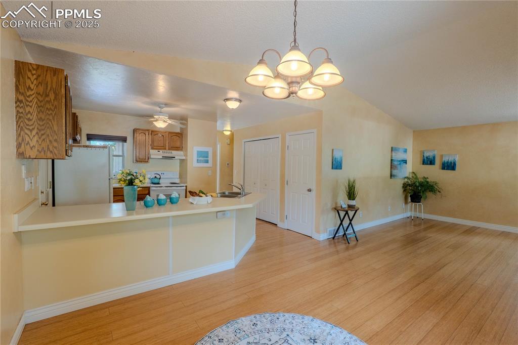 Image 3 of 37: Dining Room