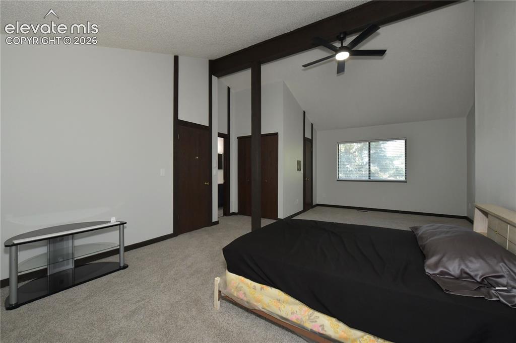 Image 16 of 33: Bedroom