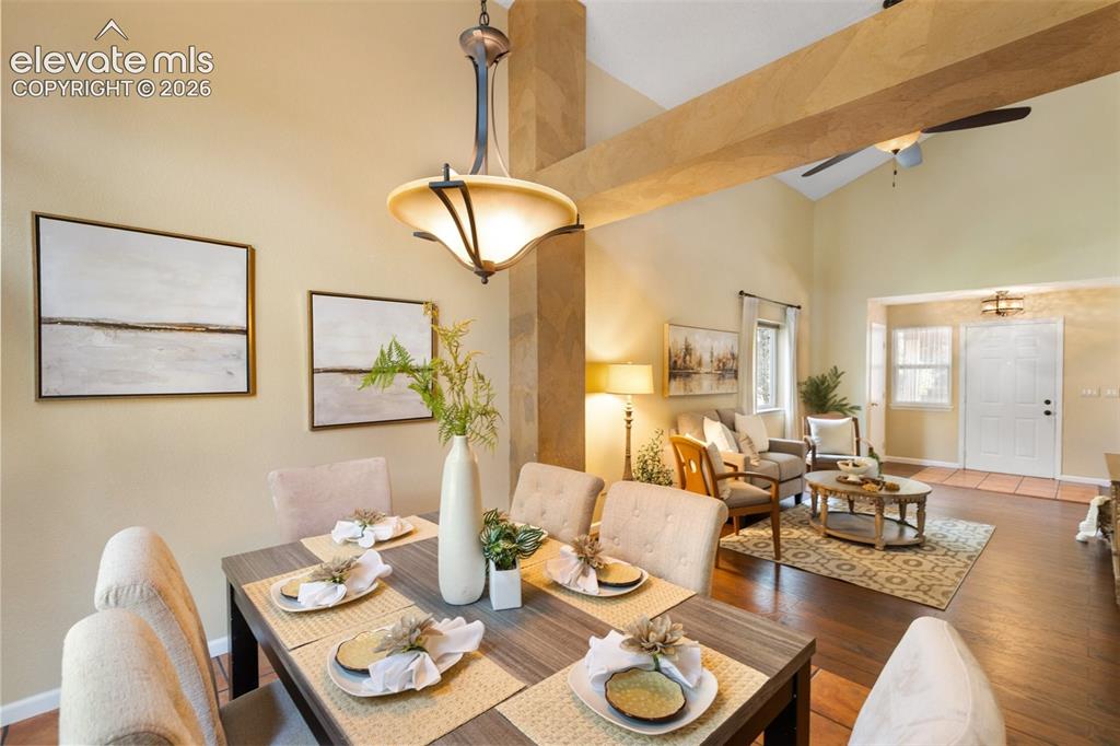 Image 15 of 49: Dining Area