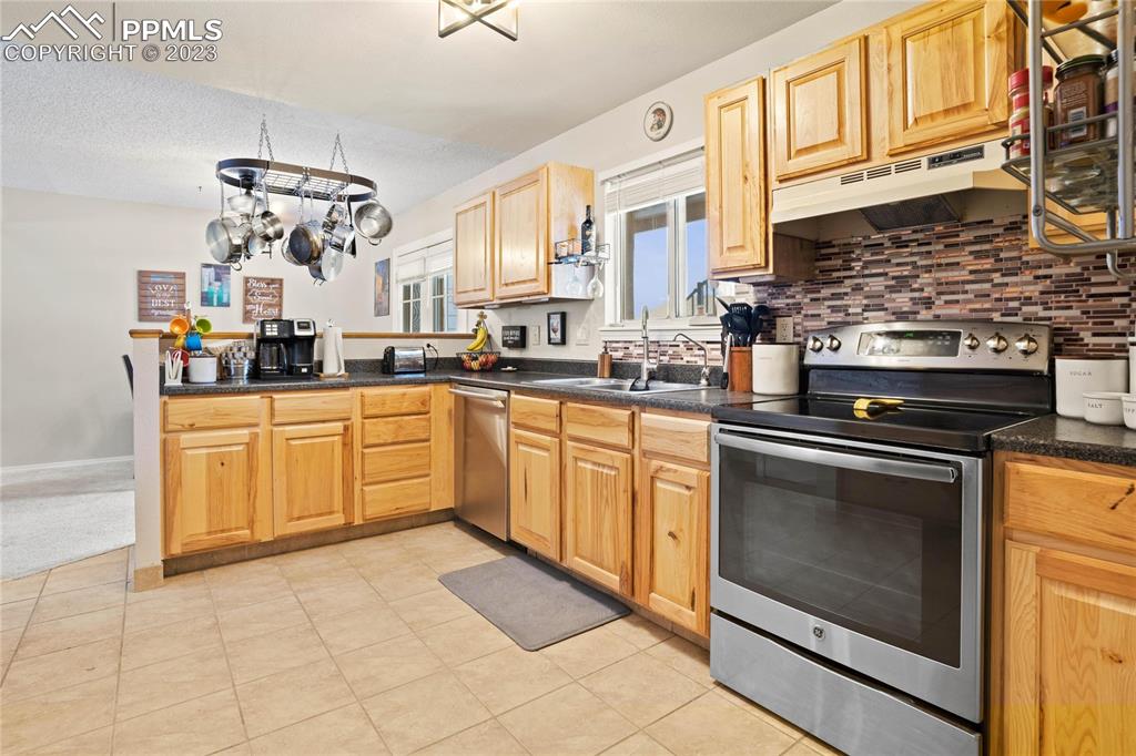 Listing 9102034, Image 10 of 22