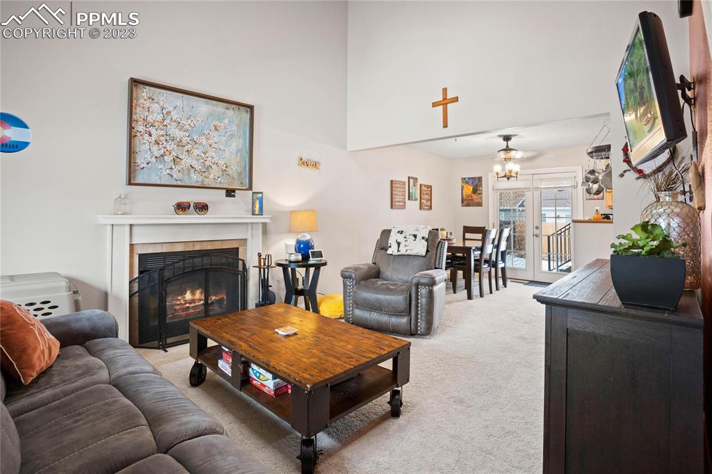 Listing 9102034, Image 2 of 22