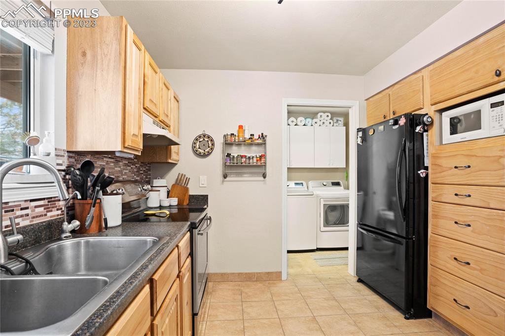 Listing 9102034, Image 8 of 22