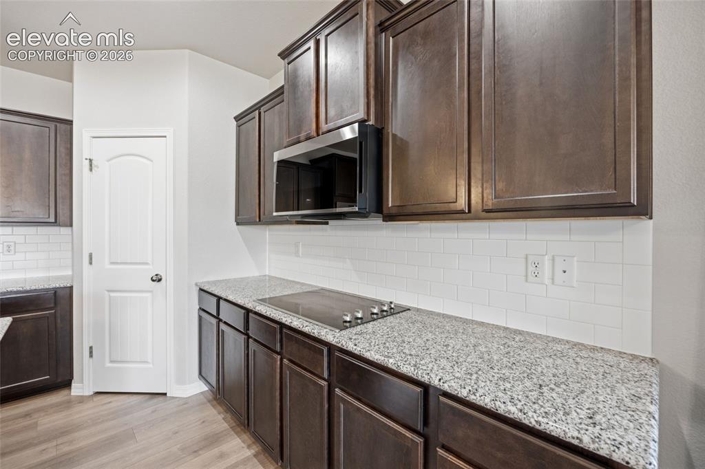 Image 12 of 46: Kitchen