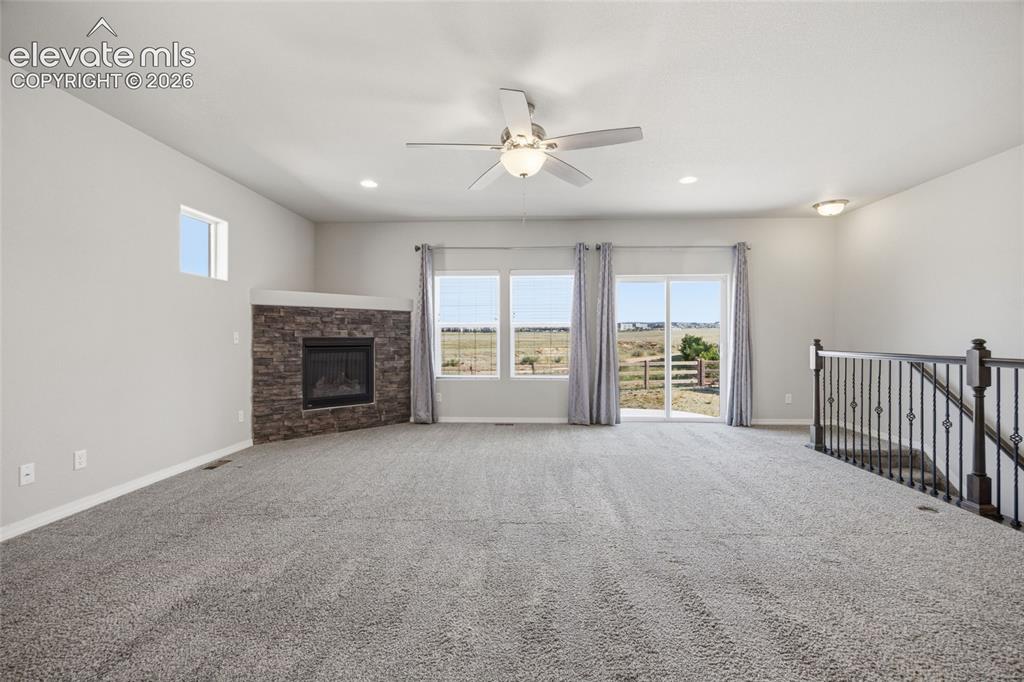 Image 7 of 46: Living Room