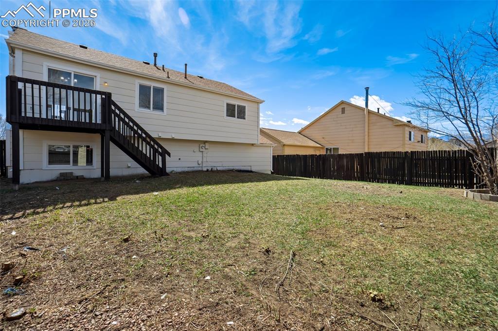 Image 43 of 46: Back of Structure