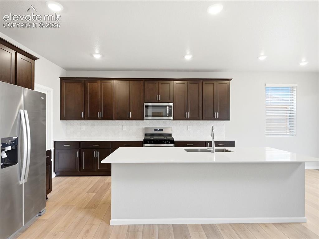 Image 5 of 39: Kitchen