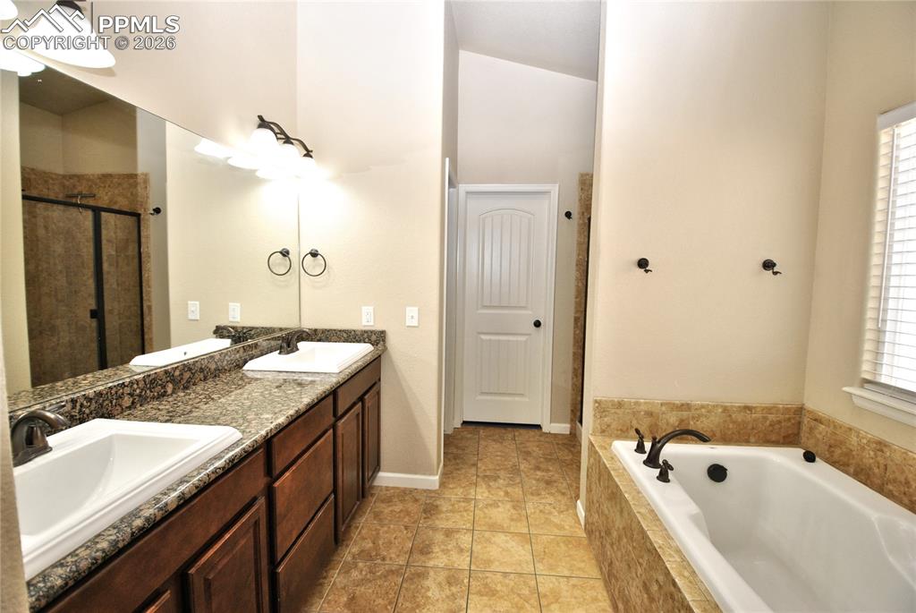 Image 15 of 38: Master Bathroom