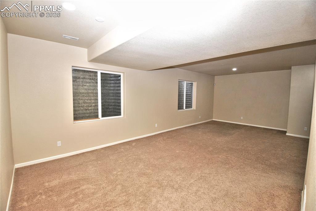 Image 23 of 38: Family Room