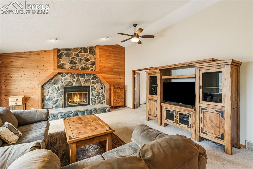 Image 13 of 45: Living Room