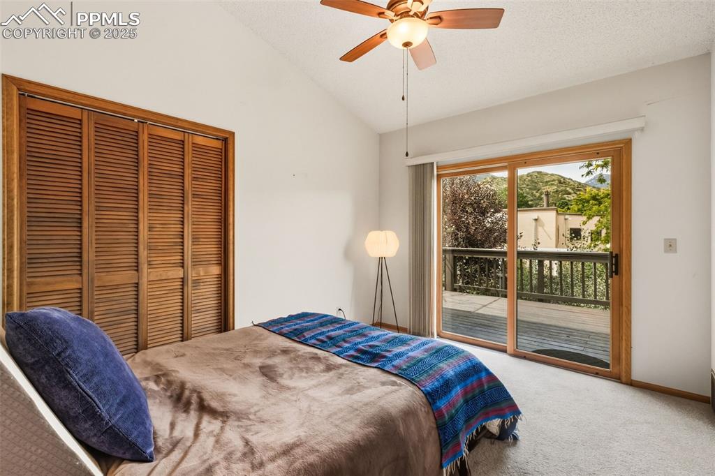 Image 25 of 45: Bedroom