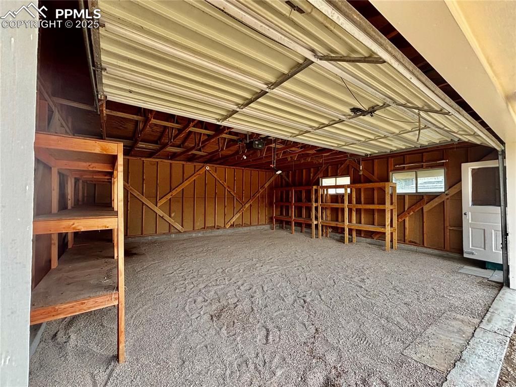 Image 32 of 35: View of garage