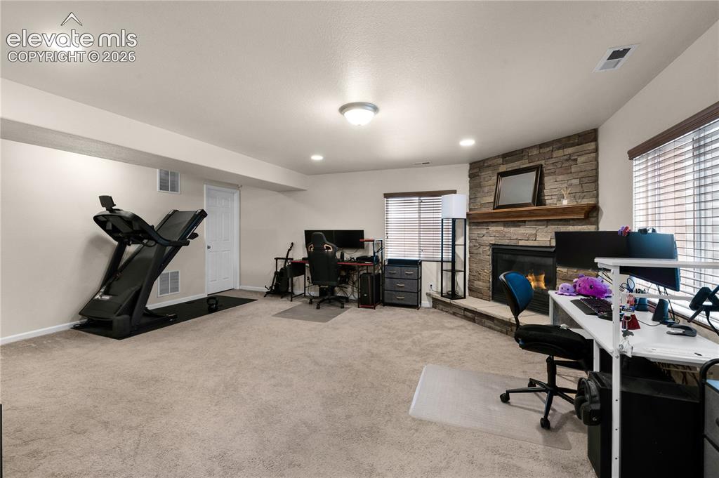 Image 22 of 45: Family Room