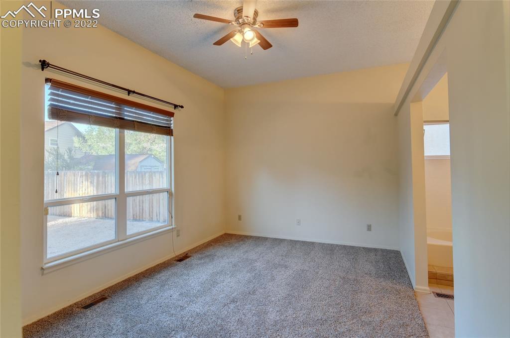 Listing 9110416, Image 17 of 37