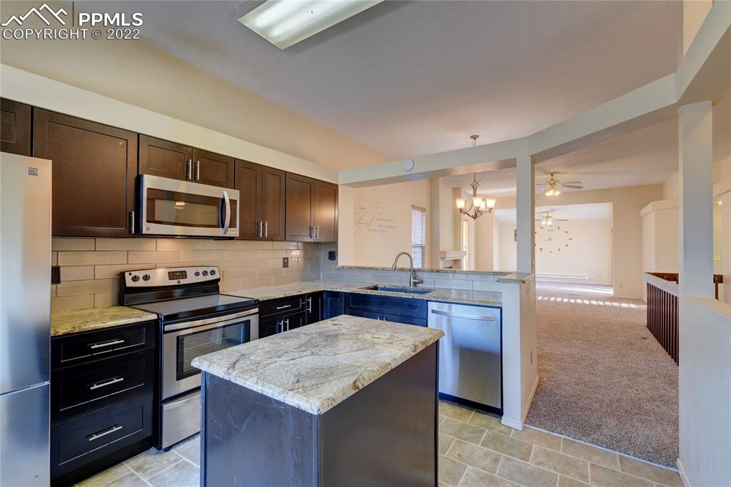 Listing 9110416, Image 3 of 37