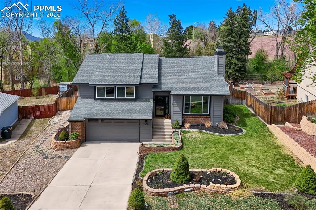 Image 23 of 29: Front of Structure