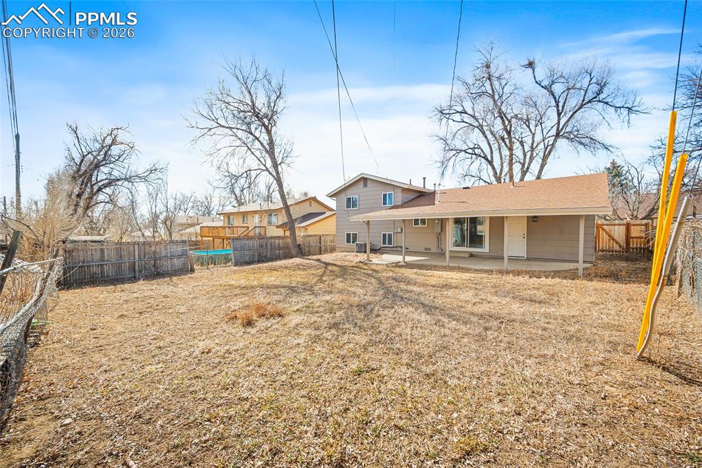 Image 25 of 38: Back of Structure