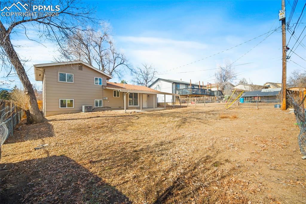 Image 26 of 38: Back of Structure