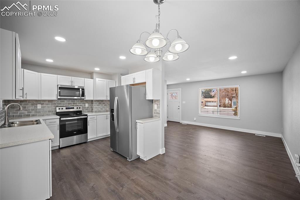 Image 6 of 38: Kitchen