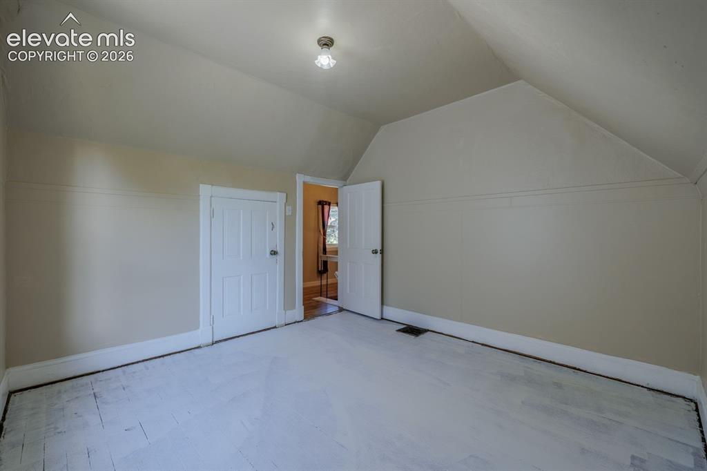 Image 22 of 45: Bonus Room