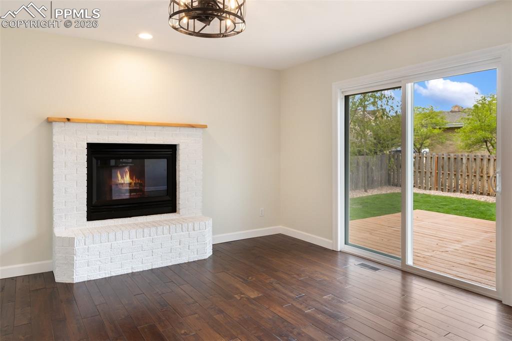 Image 15 of 47: Living Room