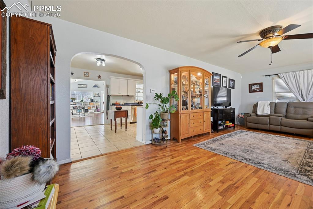 Image 7 of 41: Living Room