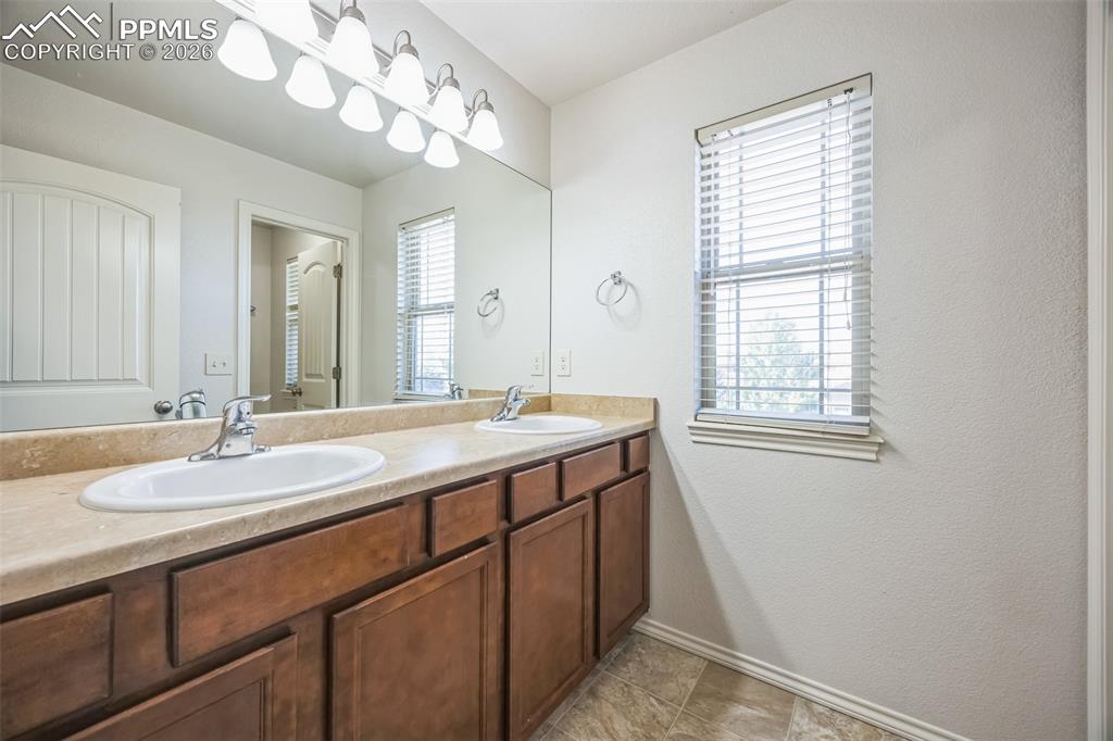 Image 23 of 29: No Description Available