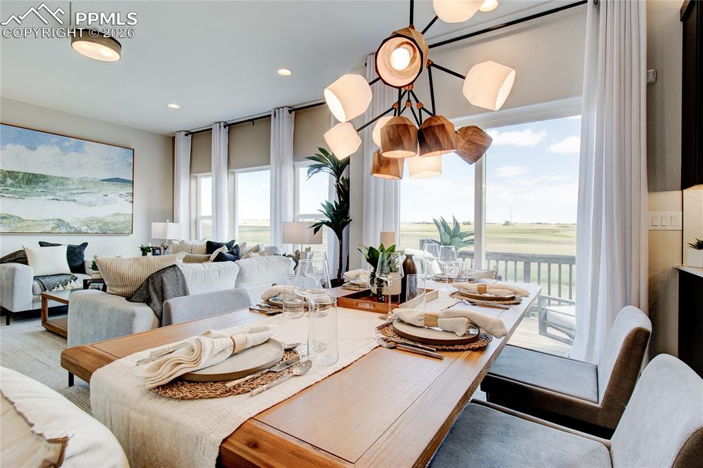 Image 9 of 28: Dining Area