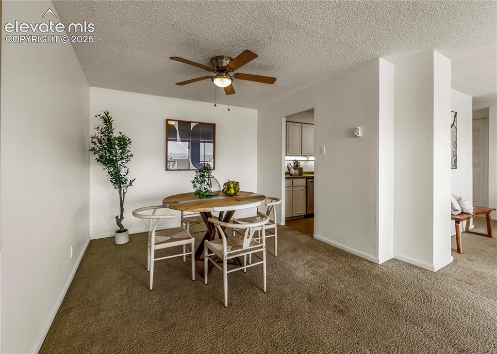 Image 12 of 34: Dining Area