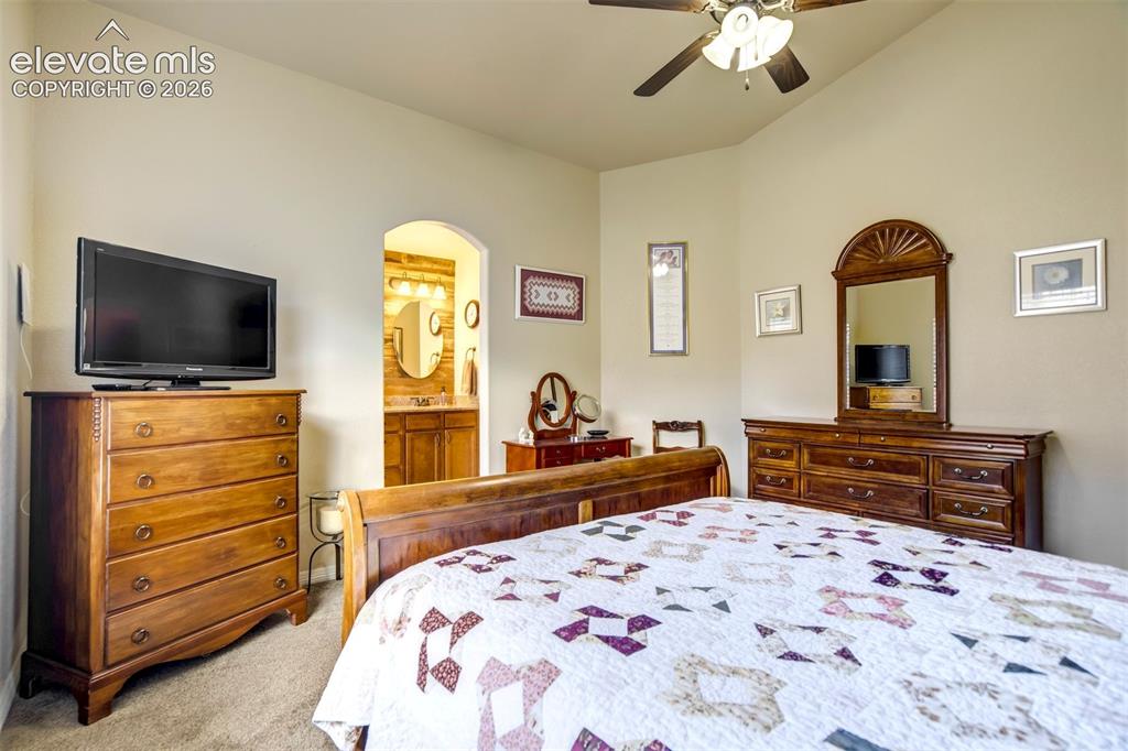 Image 14 of 34: Bedroom