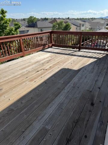 Image 7 of 7: Deck