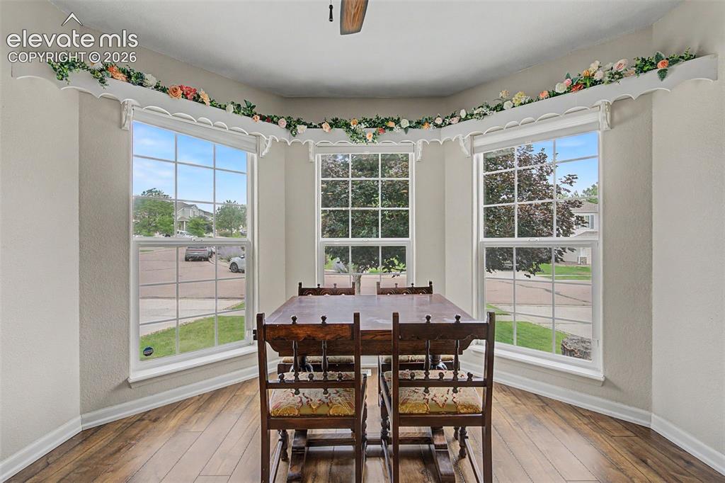 Image 11 of 41: Dining Area
