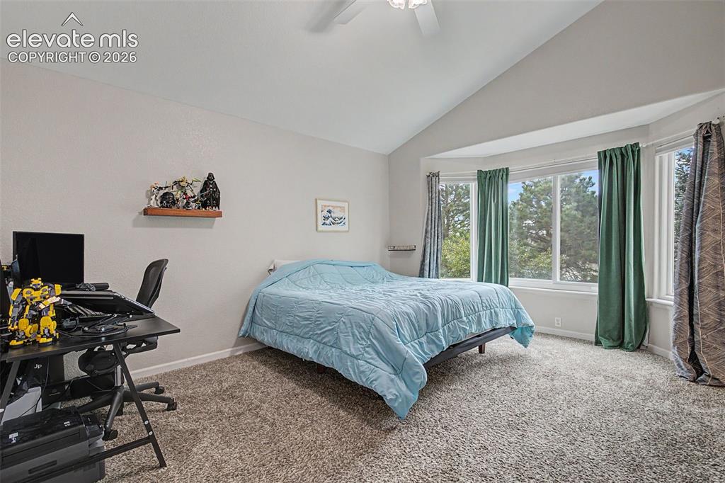 Image 12 of 41: Bedroom