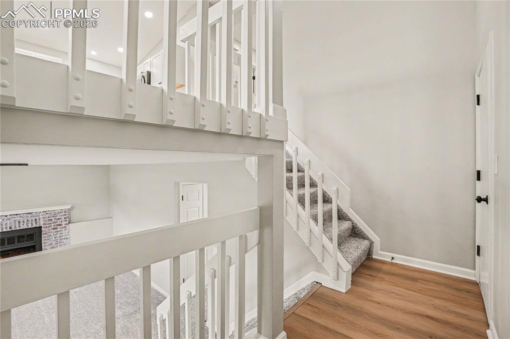 Image 12 of 34: Entry