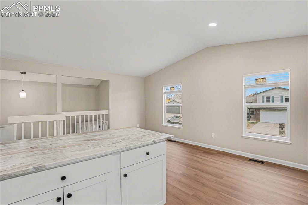 Image 24 of 34: Kitchen