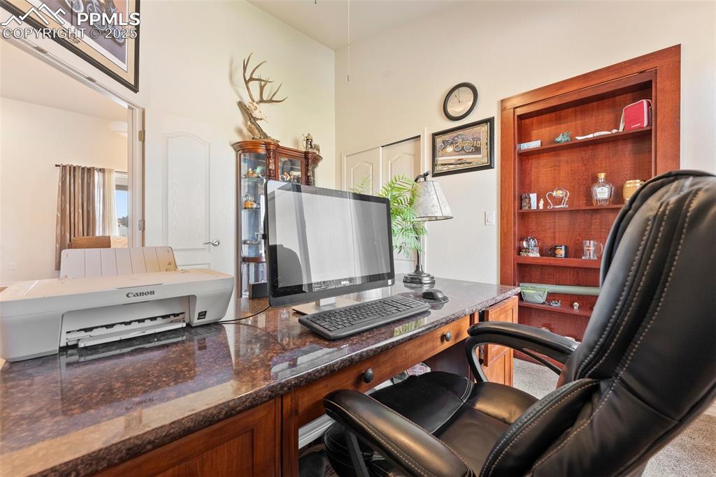 Image 13 of 40: Office