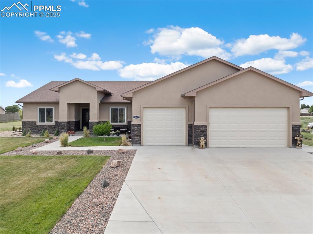 Image 32 of 40: Front of Structure