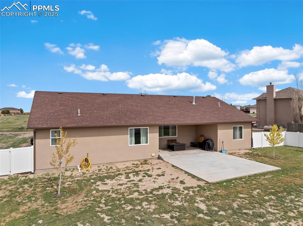 Image 39 of 40: Back of Structure