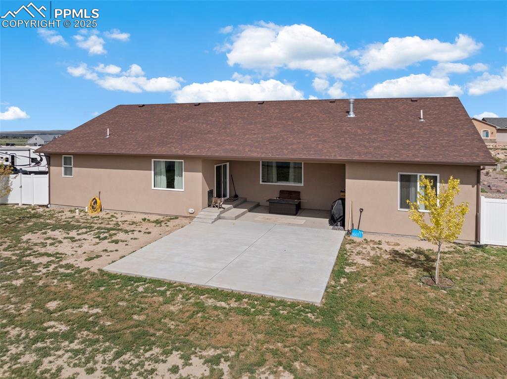 Image 40 of 40: Back of Structure