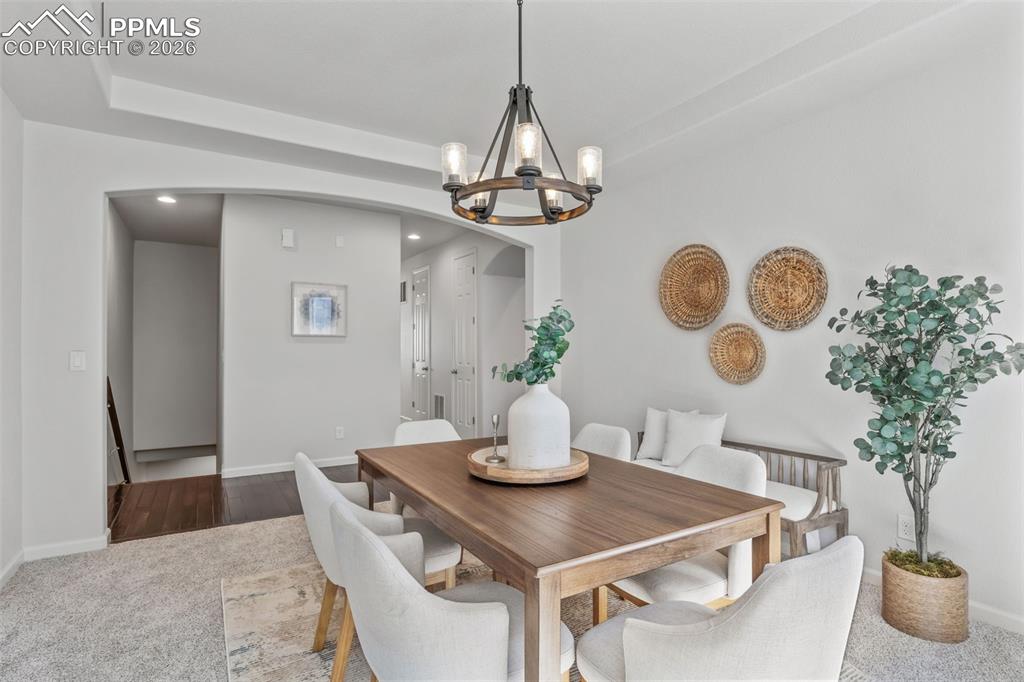 Image 12 of 50: Dining Area