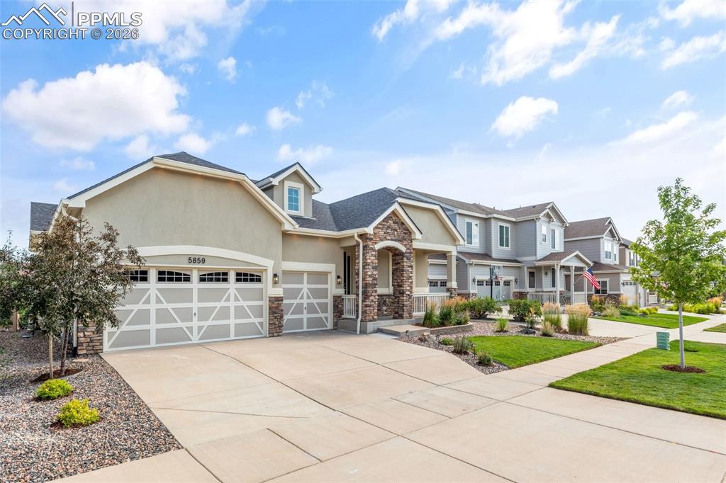 Image 3 of 50: Front of Structure