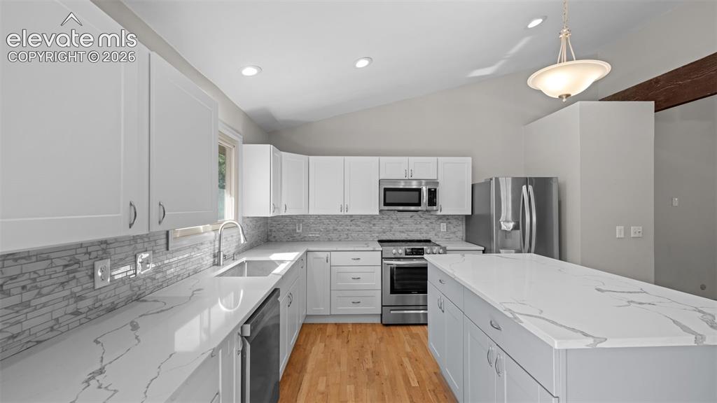 Image 11 of 43: Kitchen