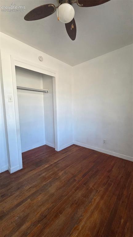 Image 11 of 16: Bedroom
