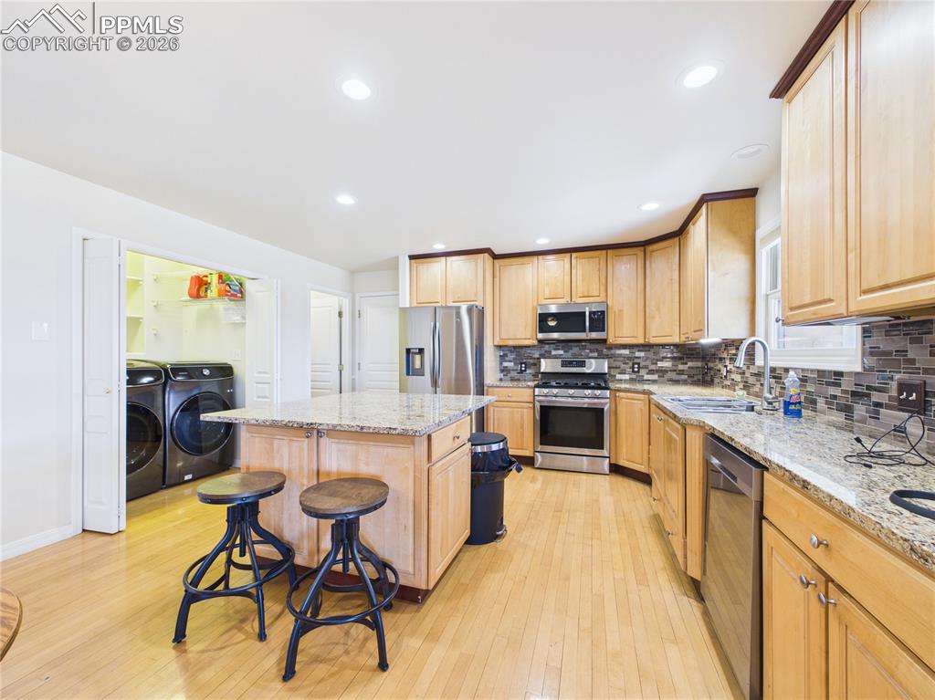 Image 10 of 48: Kitchen