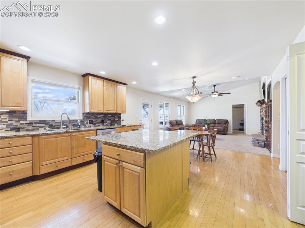 Image 12 of 48: Kitchen