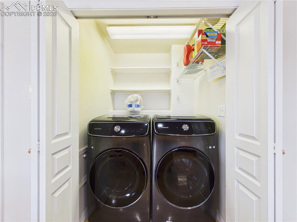 Image 21 of 48: Laundry